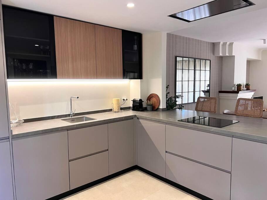 New Modern Townhouse Golden Mile *
